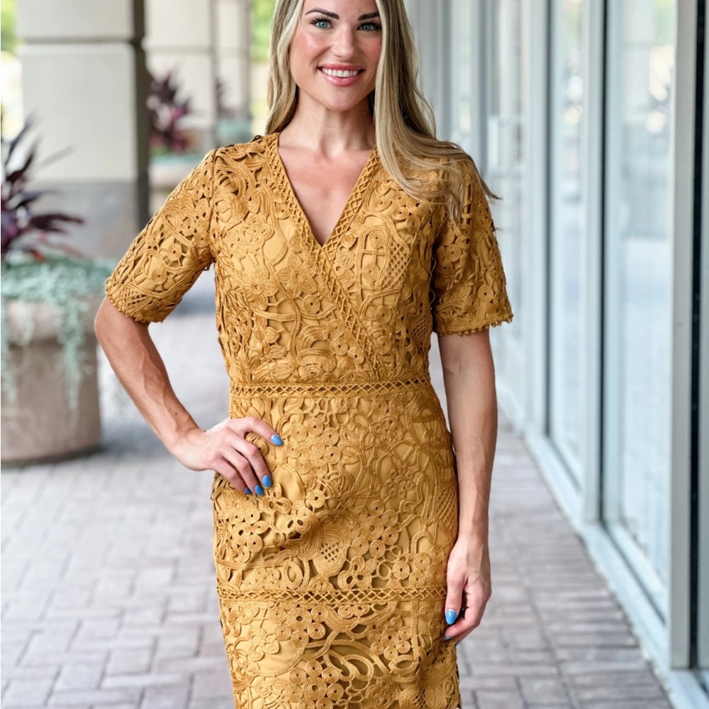 Adelyn Rae Mustard Lace Midi Dress - Size Large - NWT